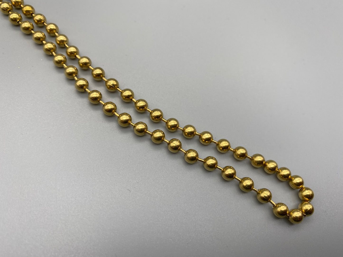 Endlose Messing-Metallkette – Nr. 10 Perlengröße: 4,5 mm Öse