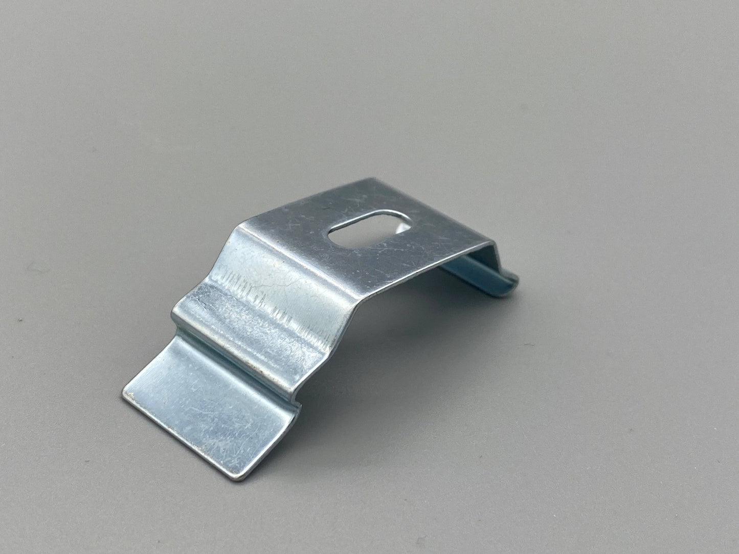 Lot de 5 supports de plafond argentés pour rail supérieur de stores verticaux de 29 mm/30 mm