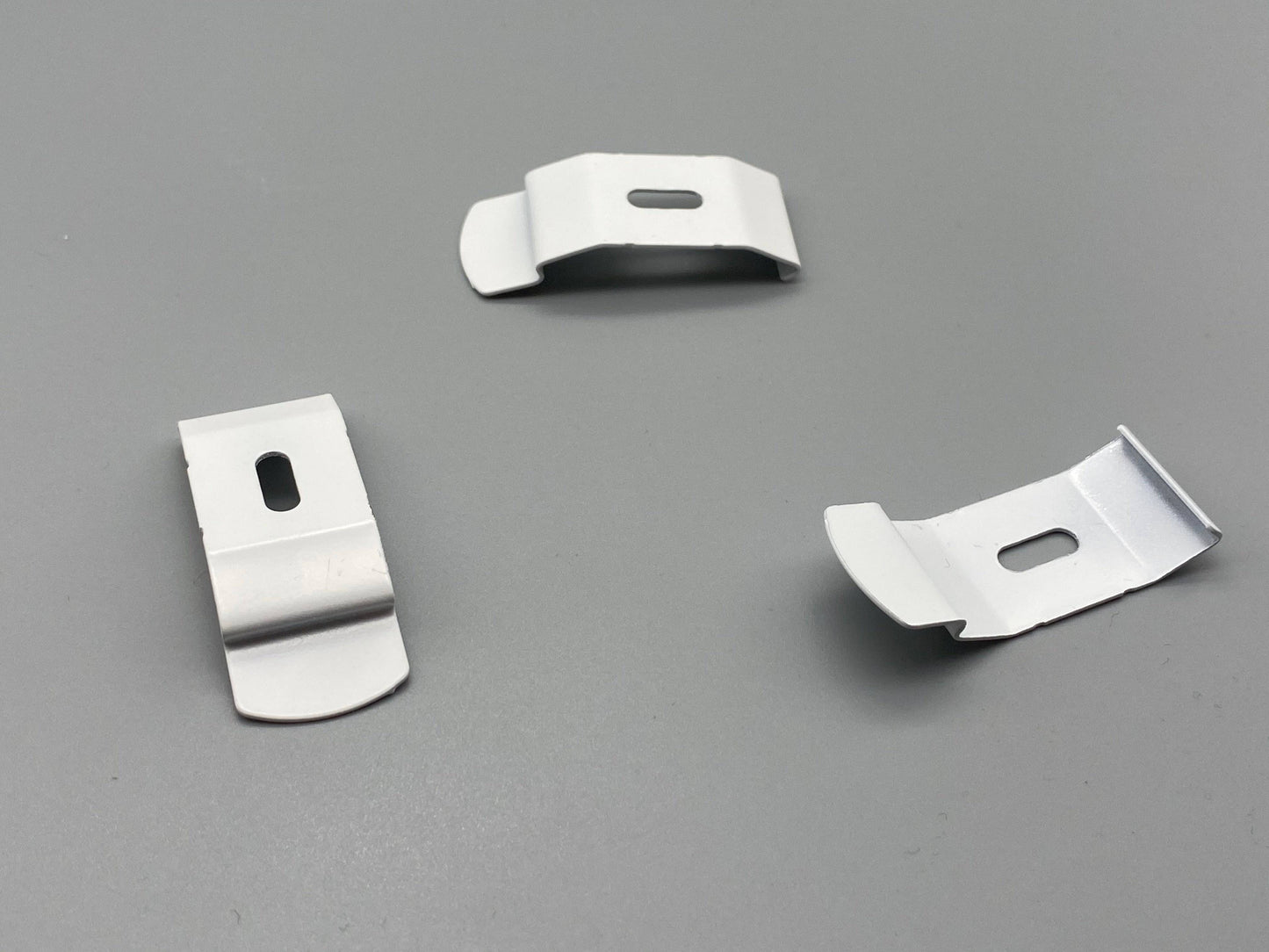 Lot de 5 supports de plafond pour rail supérieur de stores verticaux de 39 mm/40 mm